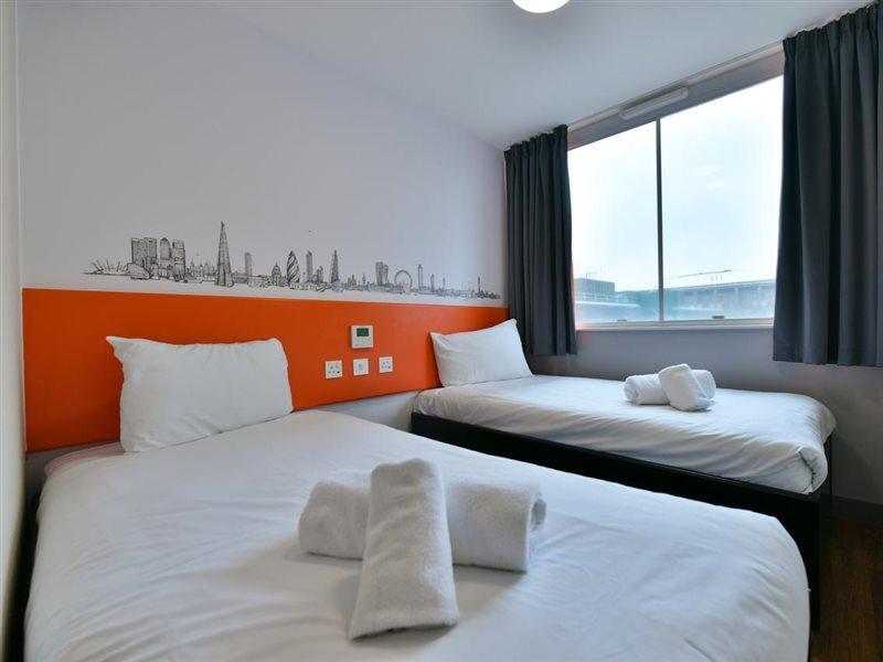 Easyhotel Croydon Dış mekan fotoğraf